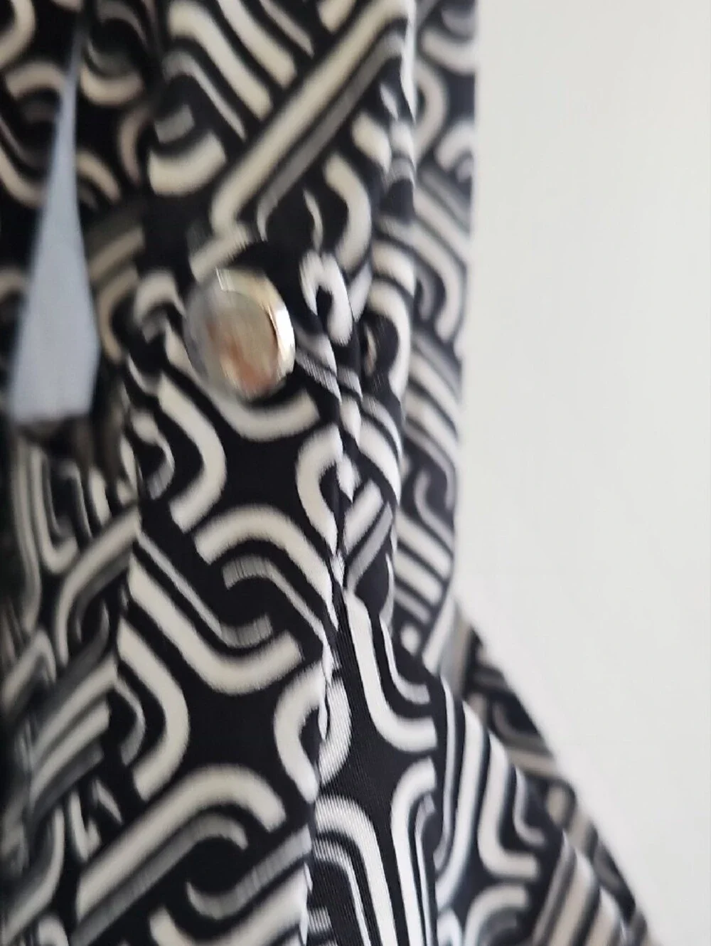 Cocomo Black & White Geometric Button-Front Blouse